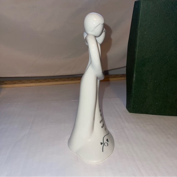 Abby Press Shamrock Wedding Bell Cake Top Table Top Couple Joined in Love - Picture 4 of 6